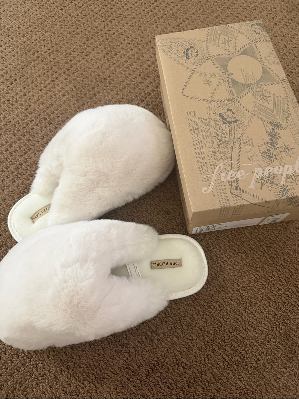 Free People “snowball”  Faux Fur Slide Slippers